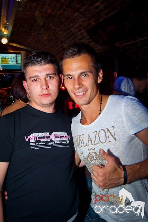 Vineri seara în Escape, 