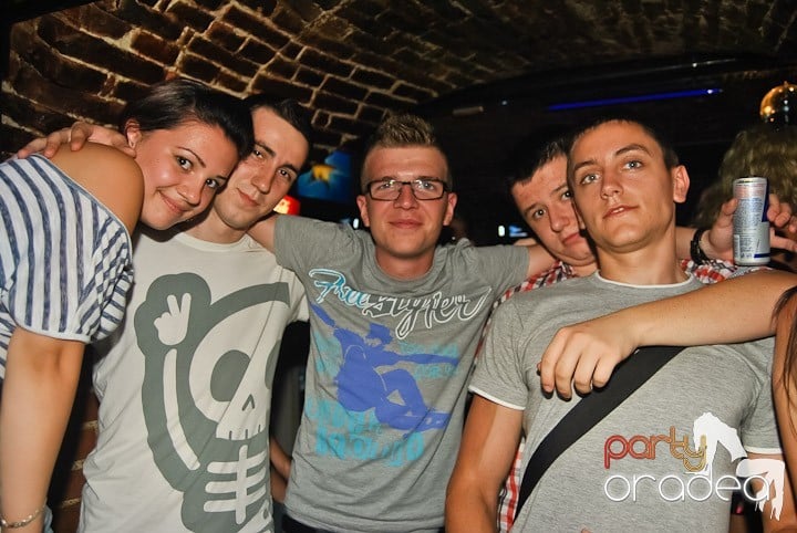 Vineri seara în Escape, 