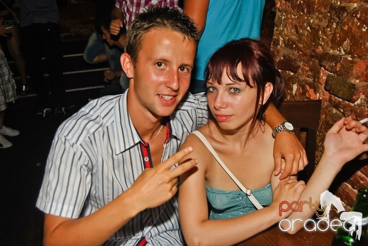 Vineri seara în Escape, 