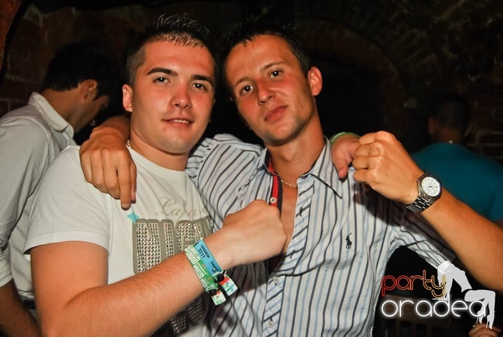 Vineri seara în Escape, 