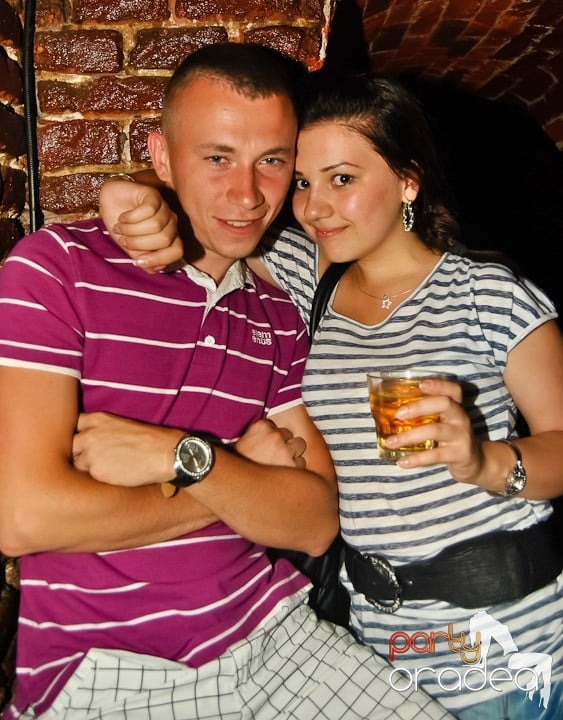 Vineri seara în Escape, 