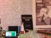 Vineri seara în Icon Caffe