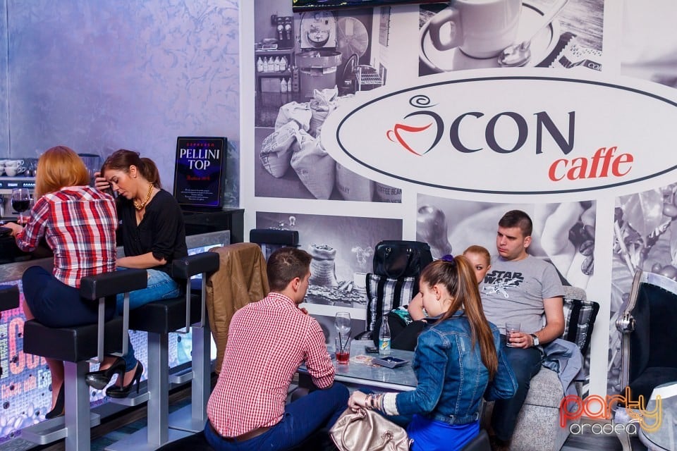 Vineri seara în Icon caffe, Icon Caffe