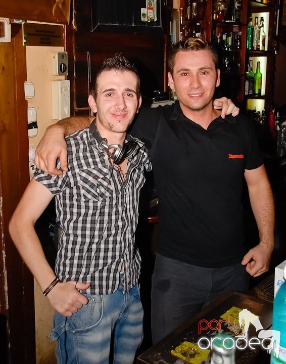 Vineri seara în Lord's Club, Lord's Pub