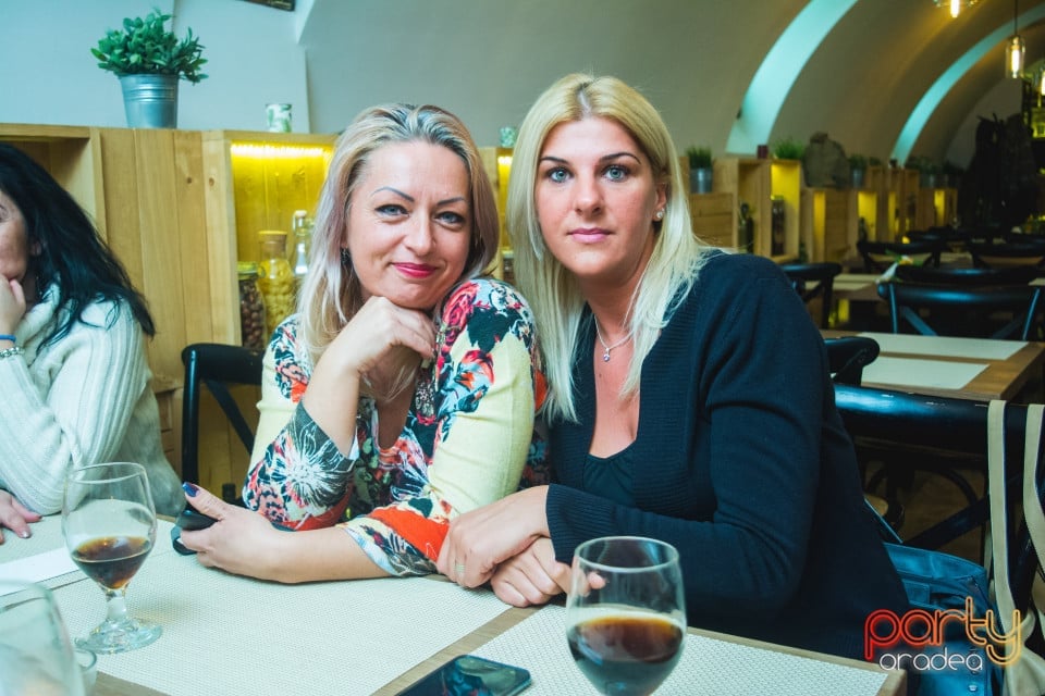 Vineri seara în Restaurant Borsalino, Borsalino