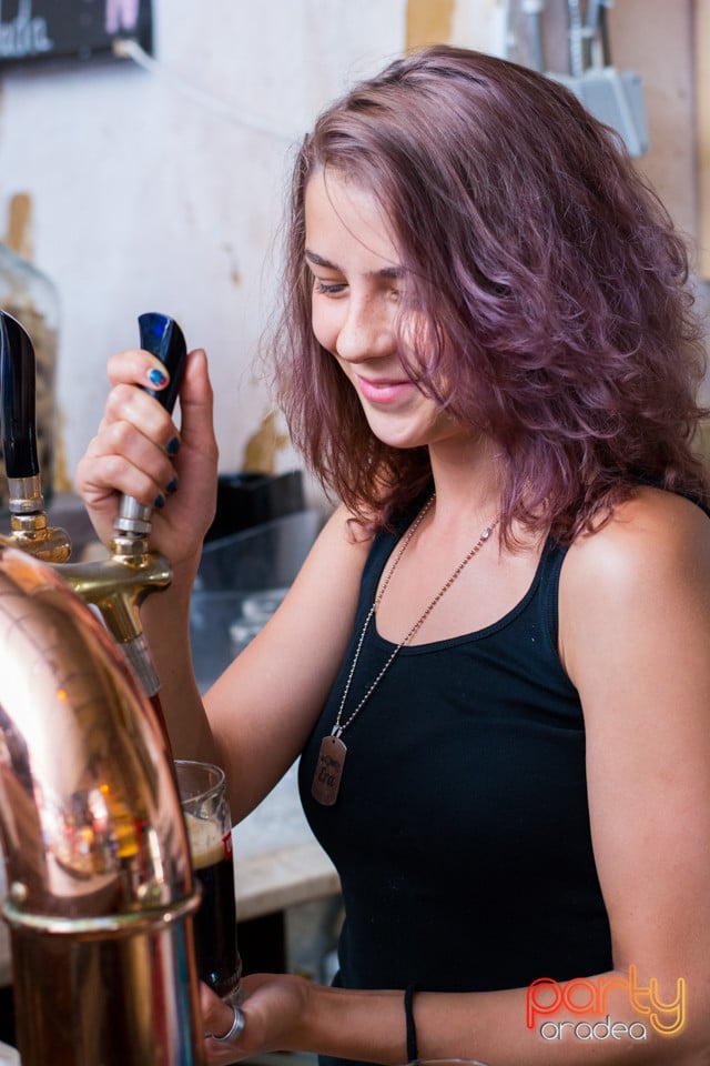 Vineri seara la Bodega, Bodega