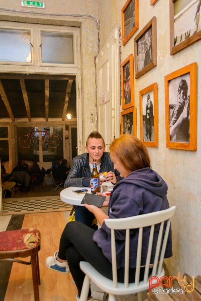 Vineri seara la Bodega, Bodega