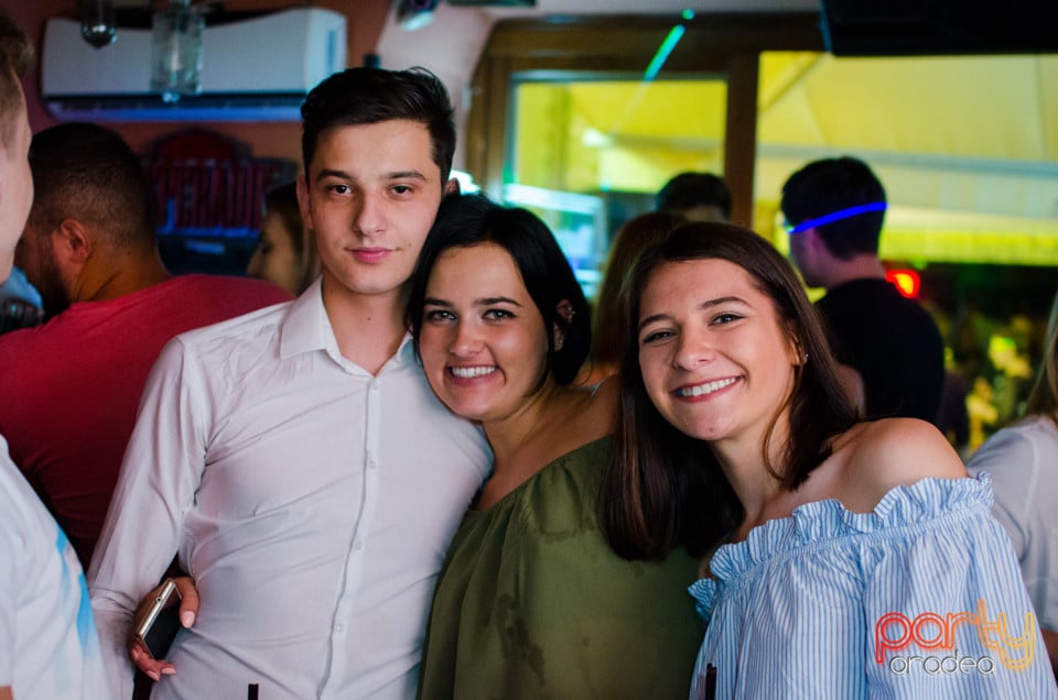 Vineri seara la Edison Pub, 