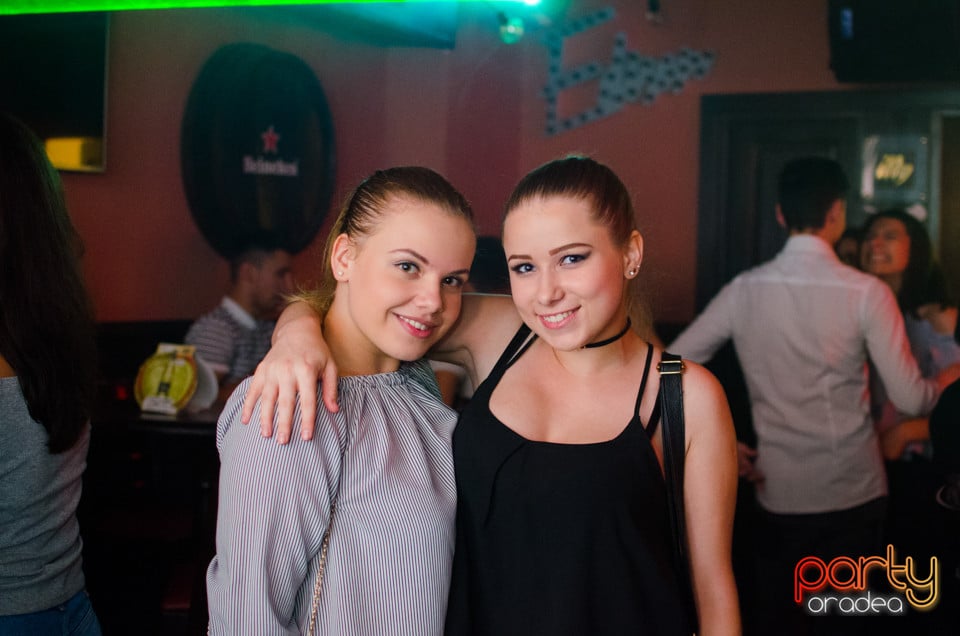 Vineri seara la Edison Pub, 