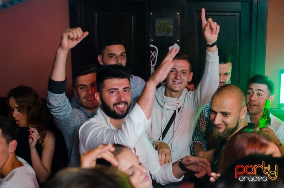 Vineri seara la Edison Pub, 