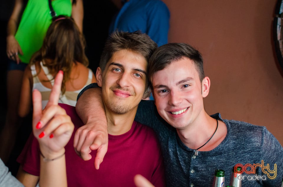 Vineri seara la Edison Pub, 