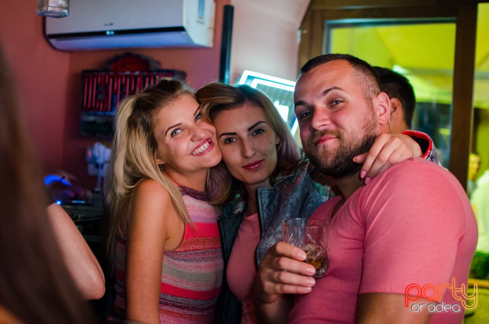Vineri seara la Edison Pub, 