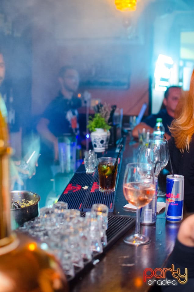 Vineri seara la Edison Pub, 