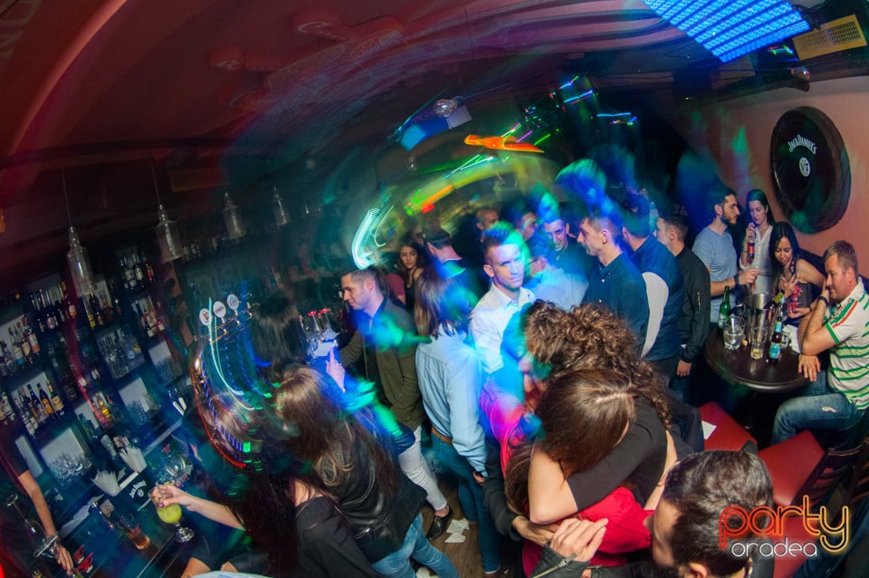 Vineri seara la Edison Pub, 
