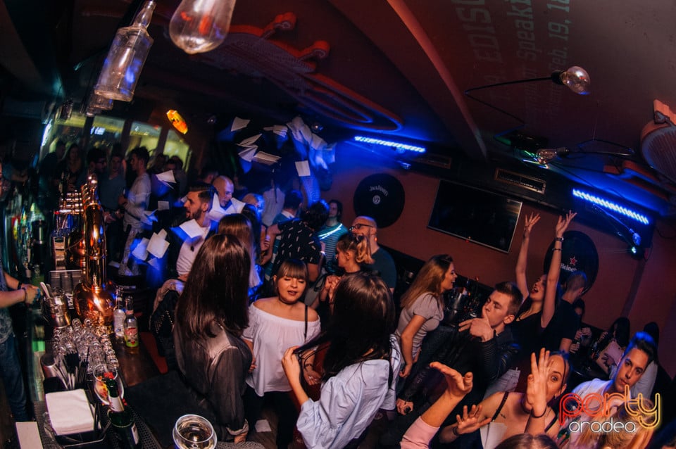 Vineri seara la Edison Pub, 