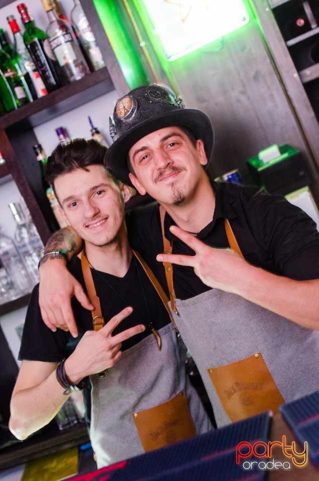 Vineri seara la Edison Pub, 