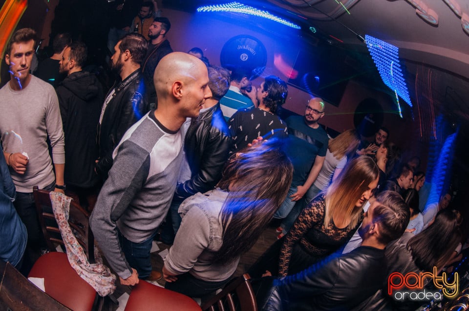 Vineri seara la Edison Pub, 