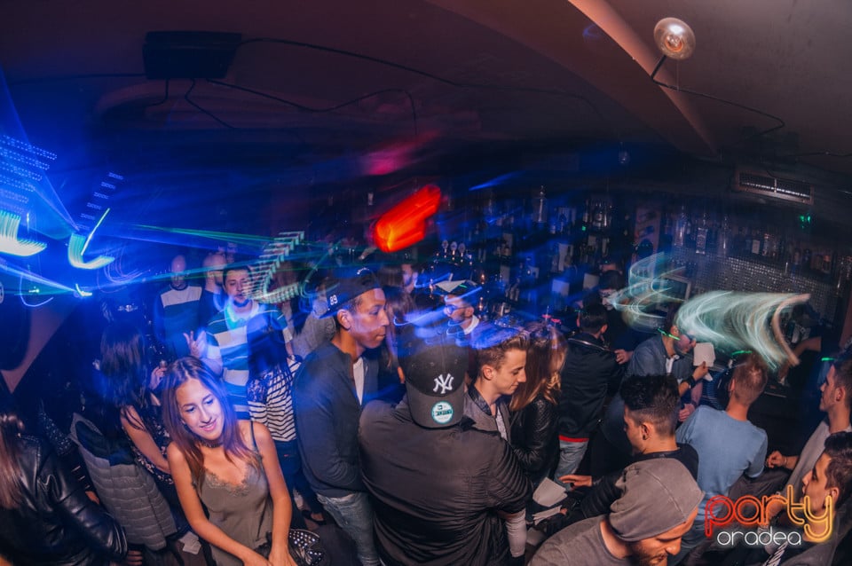 Vineri seara la Edison Pub, 