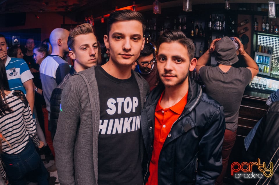 Vineri seara la Edison Pub, 