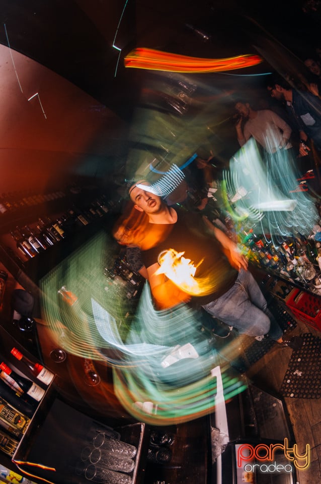 Vineri seara la Edison Pub, 