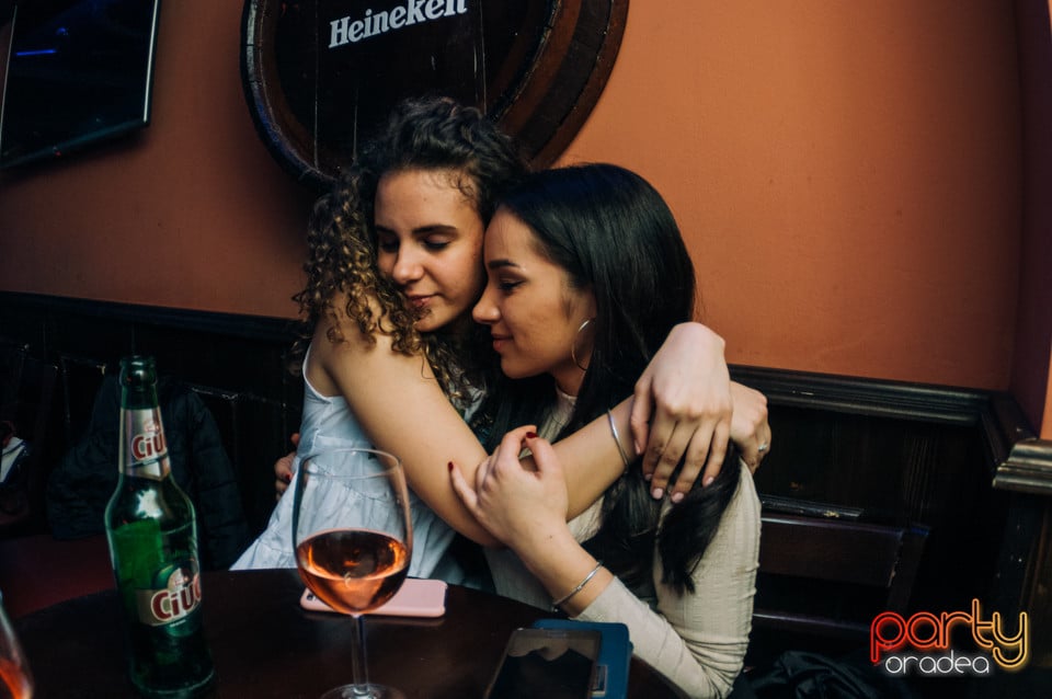 Vineri seara la Edison Pub, 