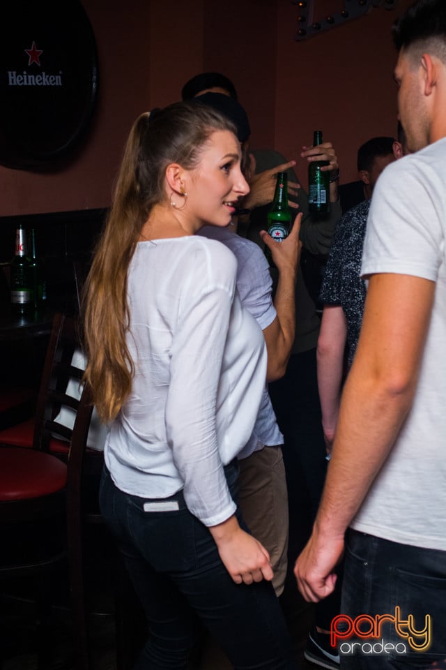 Vineri seara la Edison Pub, 