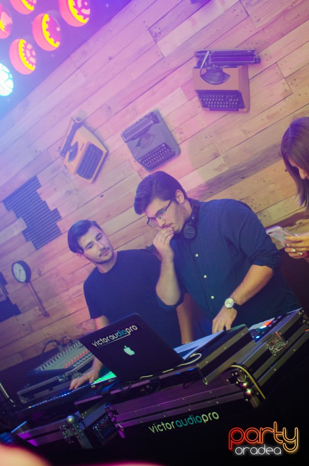 Vineri seara la Steam Bar, 
