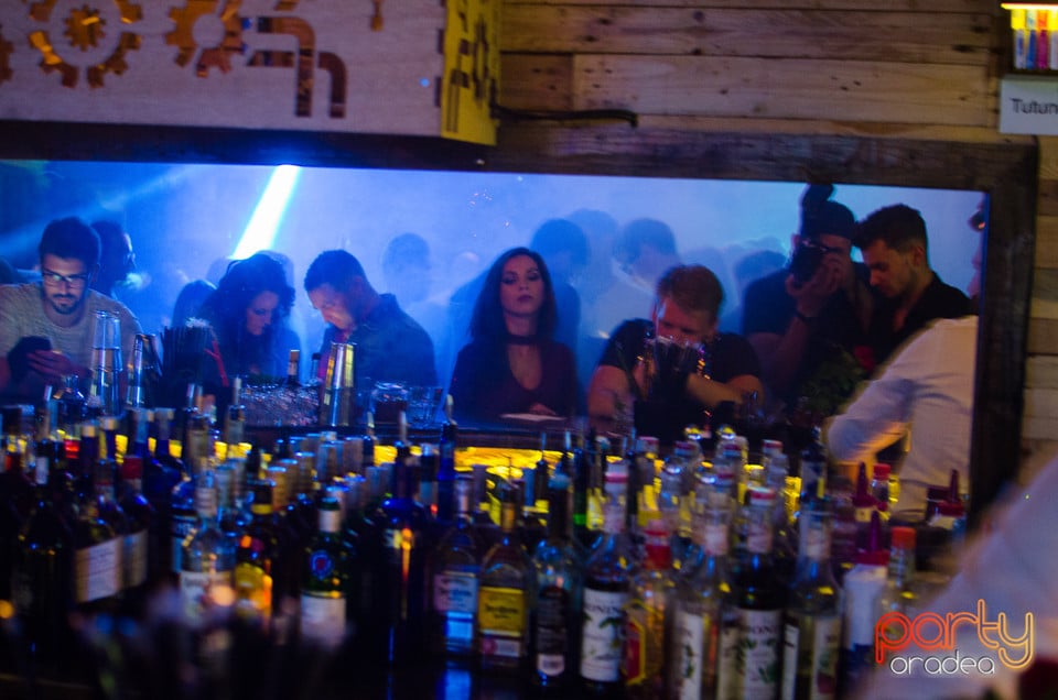 Vineri seara la Steam Bar, 