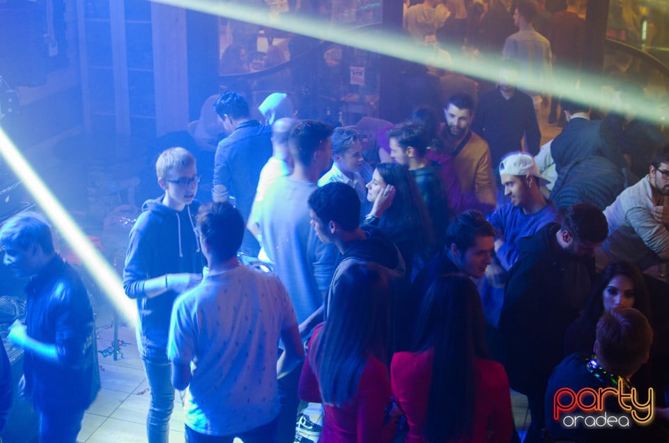 Vineri seara la Steam Bar, 