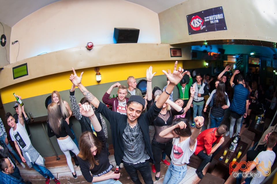 Vineri seara la Yellow Submarine, 