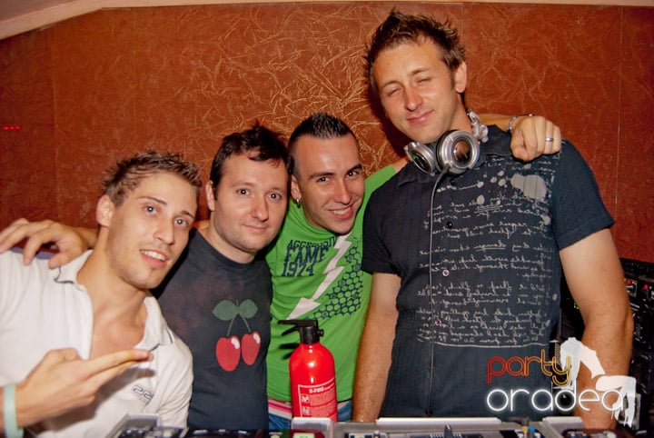 Vodka Party în Club Seven, 