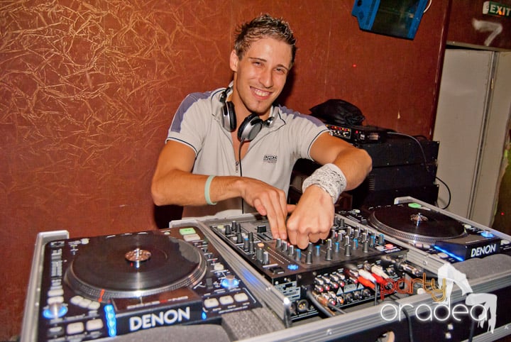 Vodka Party în Club Seven, 