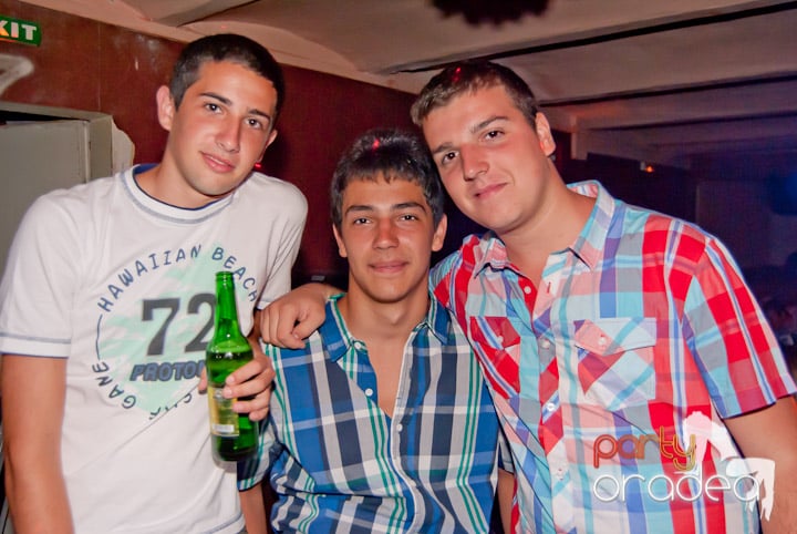 Vodka Party în Club Seven, 