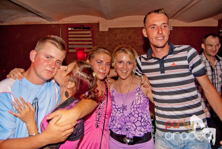 Vodka Party în Club Seven, 