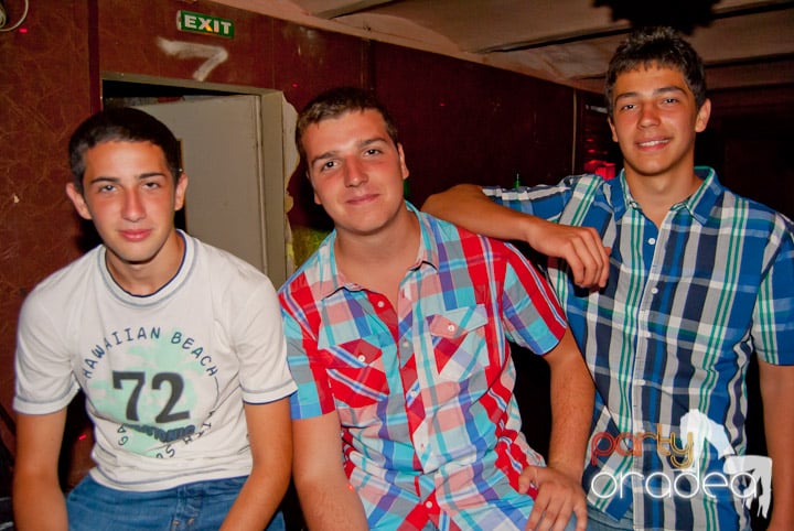 Vodka Party în Club Seven, 