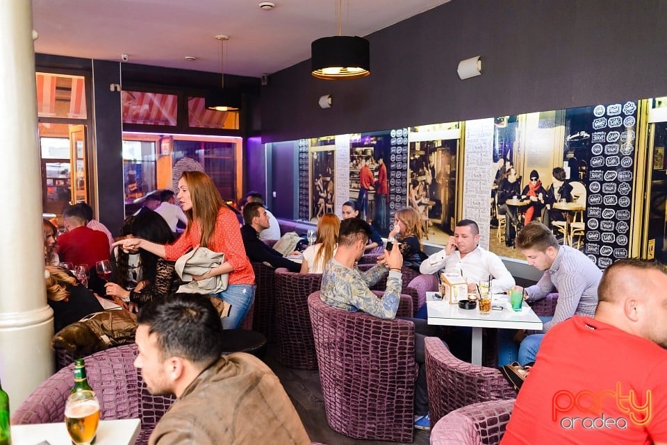 Voie bună în Blanc Coffee, 