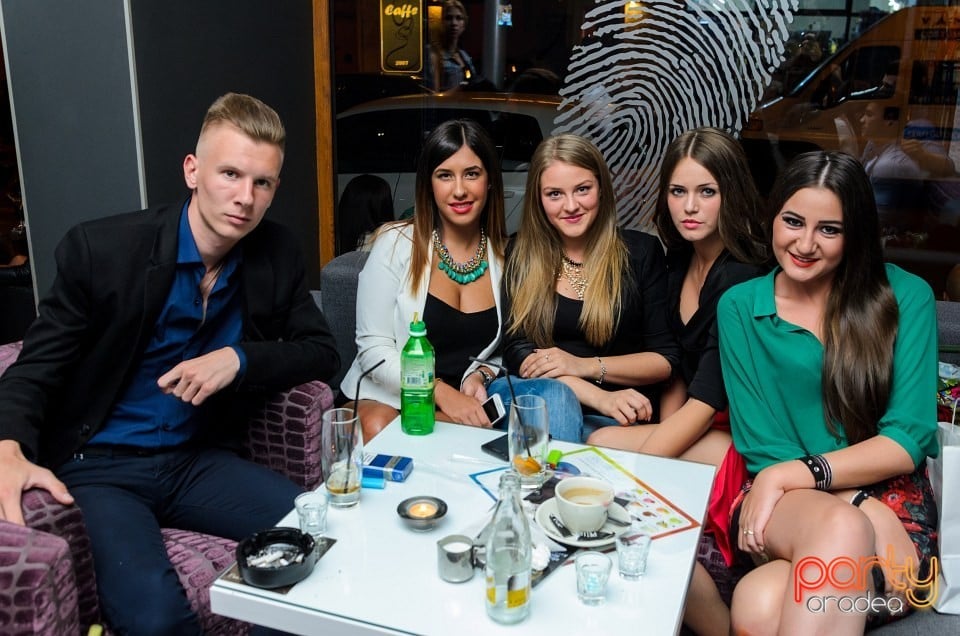 Voie bună în Blanc Coffee, 