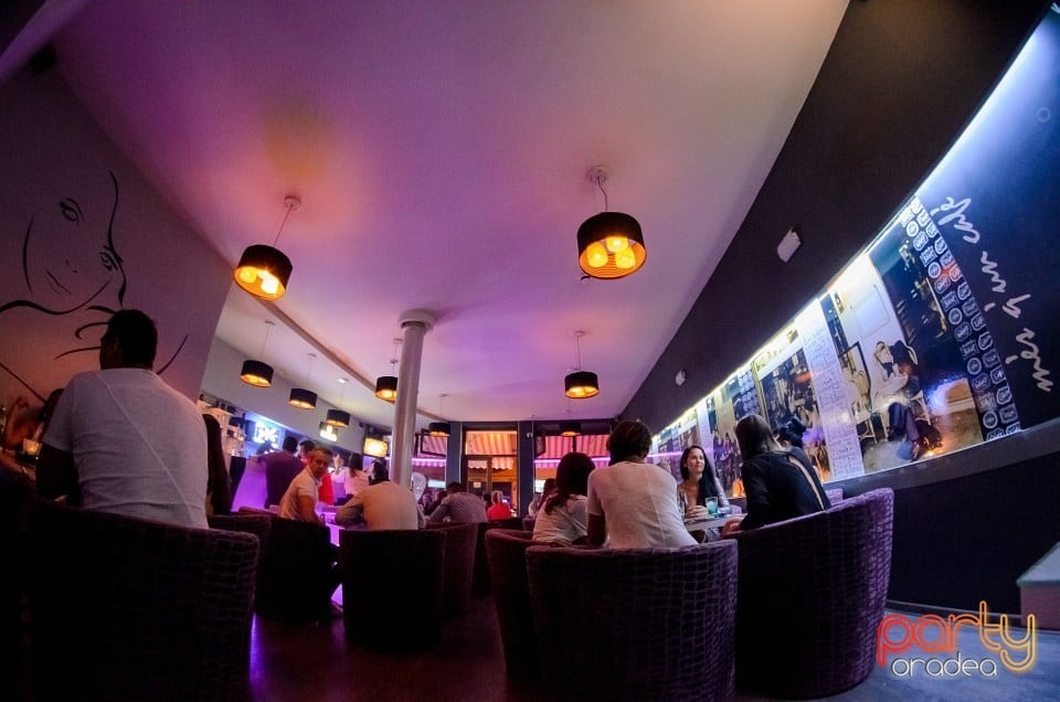 Voie bună în Blanc Coffee, 