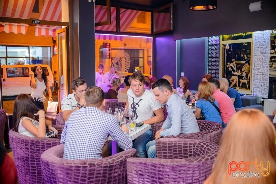 Voie bună în Blanc Coffee, 