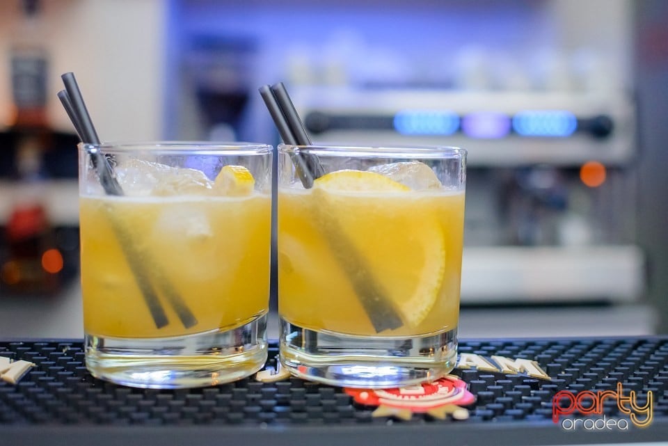 Voie bună în Blanc Coffee, 