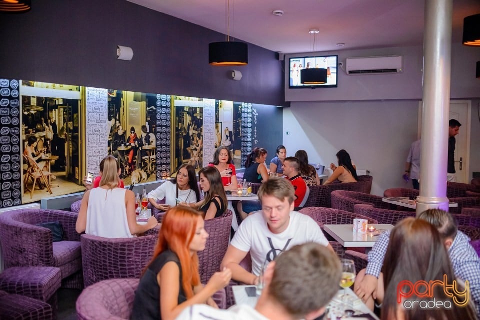 Voie bună în Blanc Coffee, 