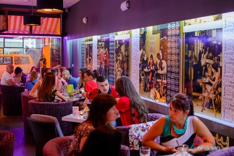 Voie bună în Blanc Coffee, 