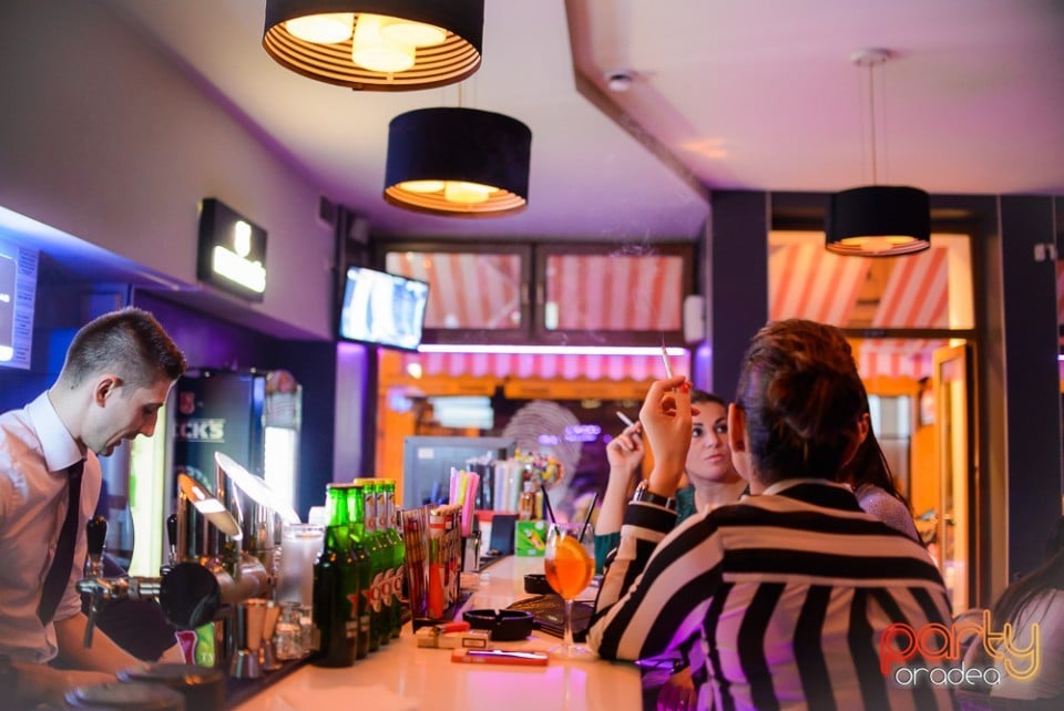 Voie bună în Blanc Coffee, 