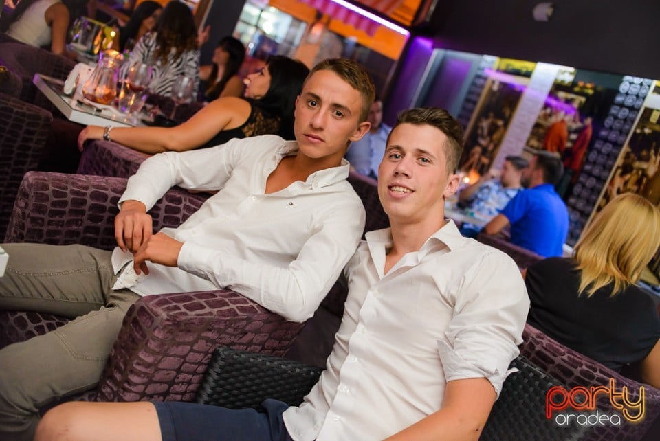 Voie bună în Blanc Coffee, 