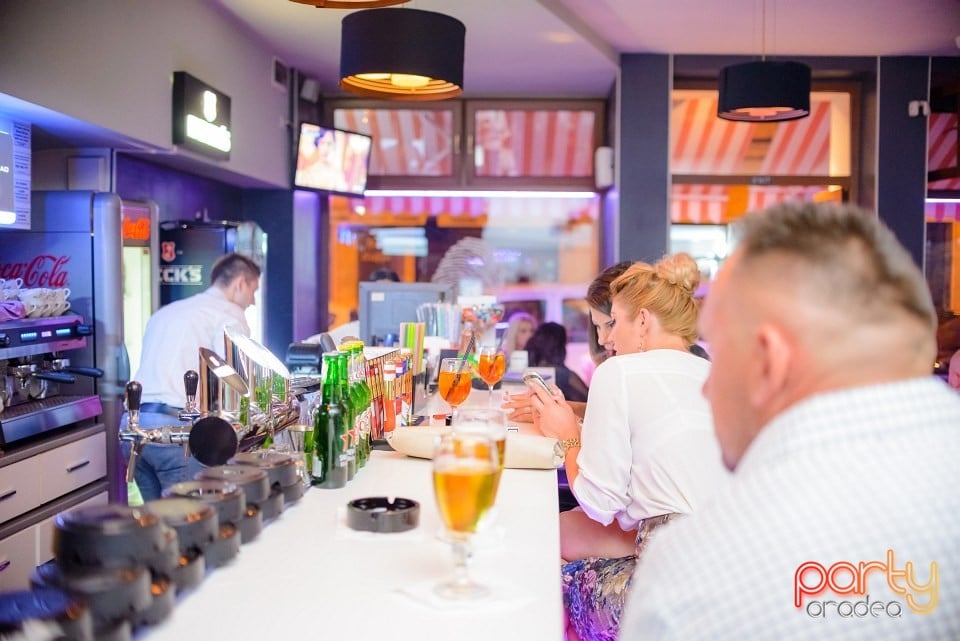 Voie bună în Blanc Coffee, 