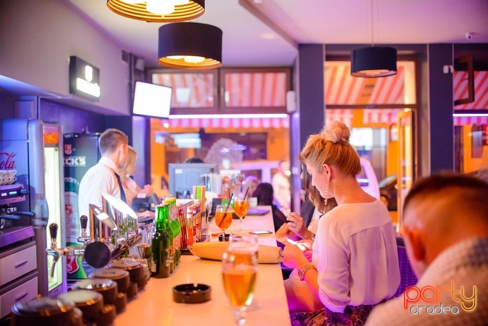 Voie bună în Blanc Coffee, 