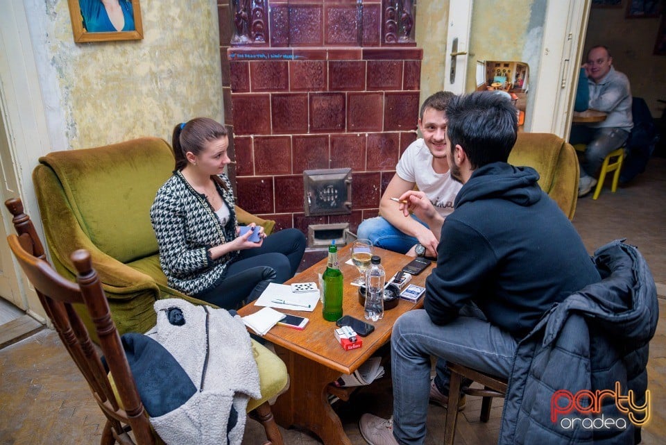 Voie bună în Bodega, Bodega