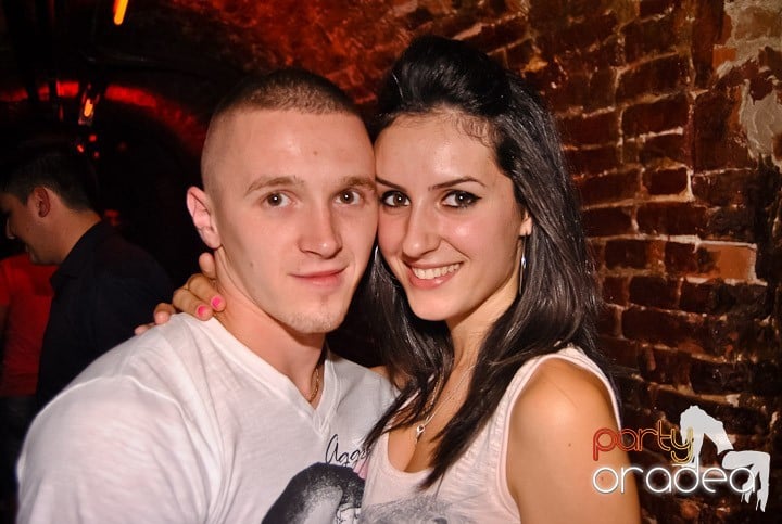 Voie bună în Escape Club, 