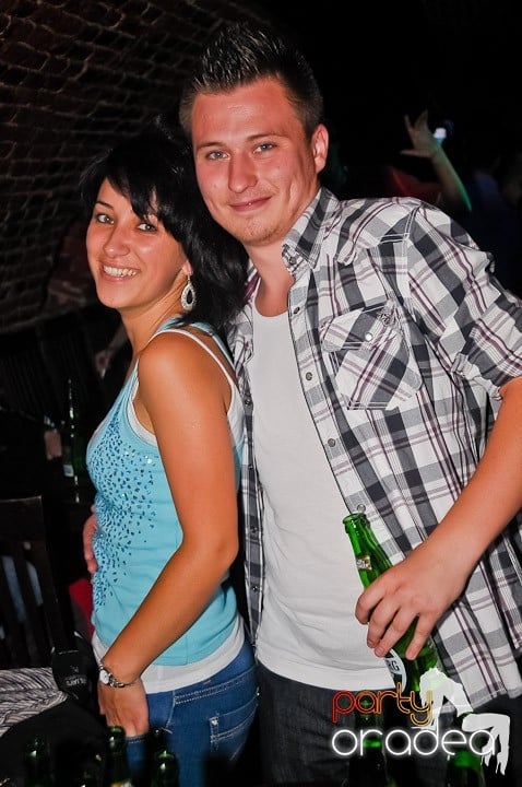 Voie bună în Escape Club, 