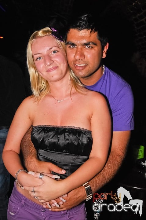 Voie bună în Escape Club, 